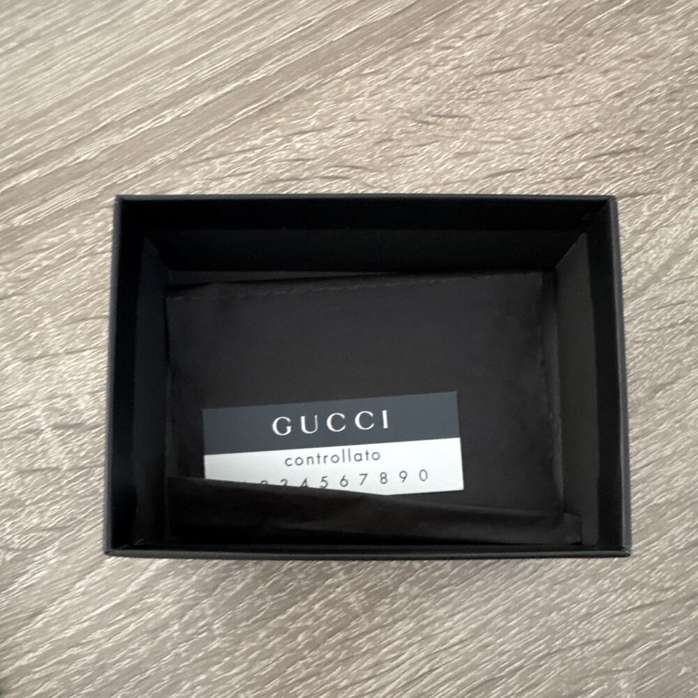 Gucci Small Gift Box ONLY with Tissue Paper - Picture 2 of 6